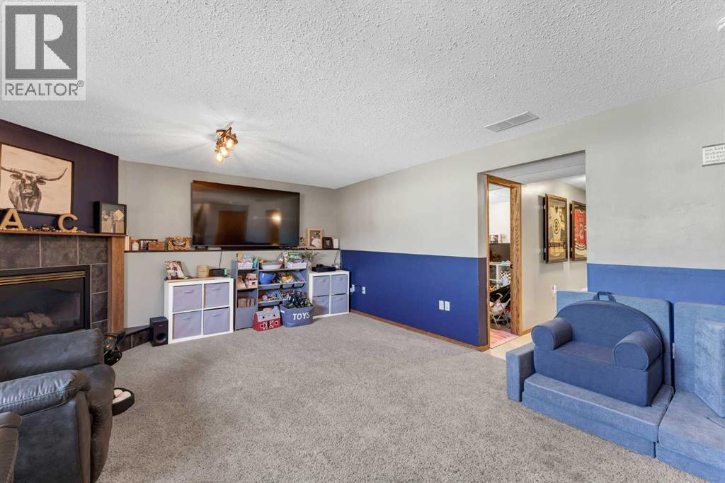 714 19A Street NE — photo 21