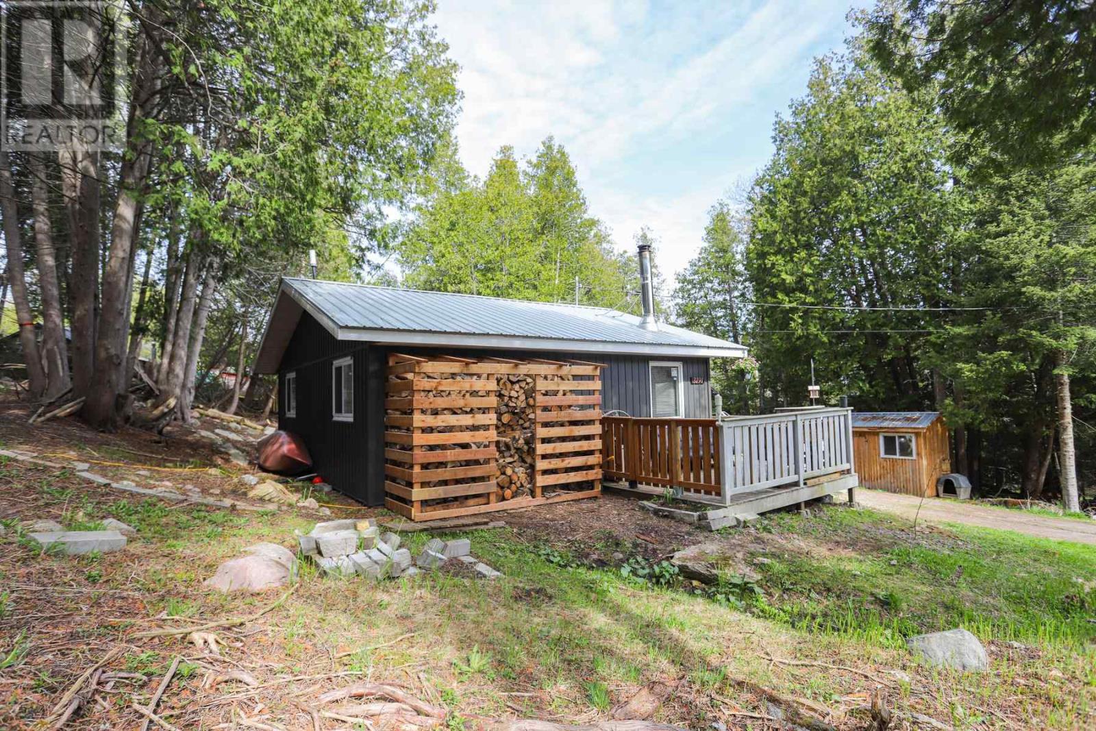 3191 Birch ST - 16
