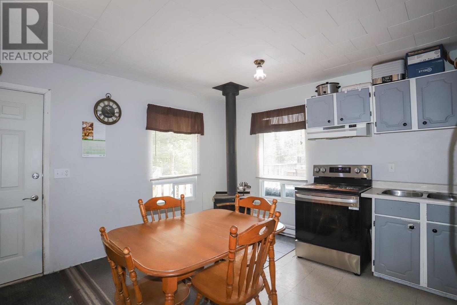 3191 Birch ST - 23