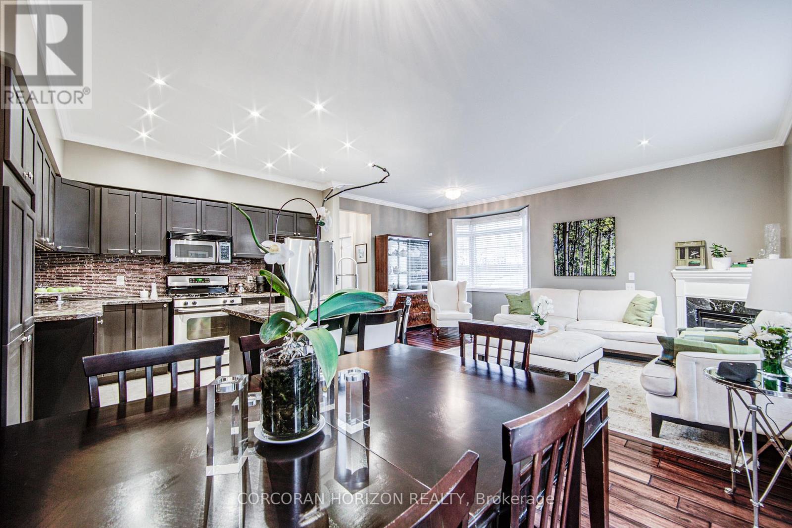 #17 5080 FAIRVIEW STREET - 20