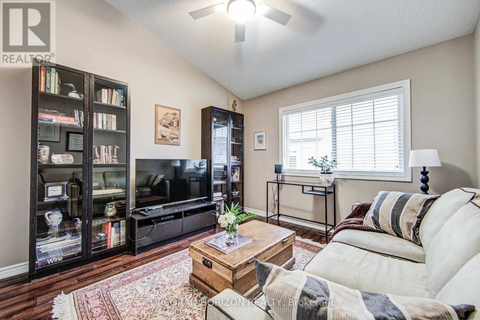 #17 5080 FAIRVIEW STREET - 32