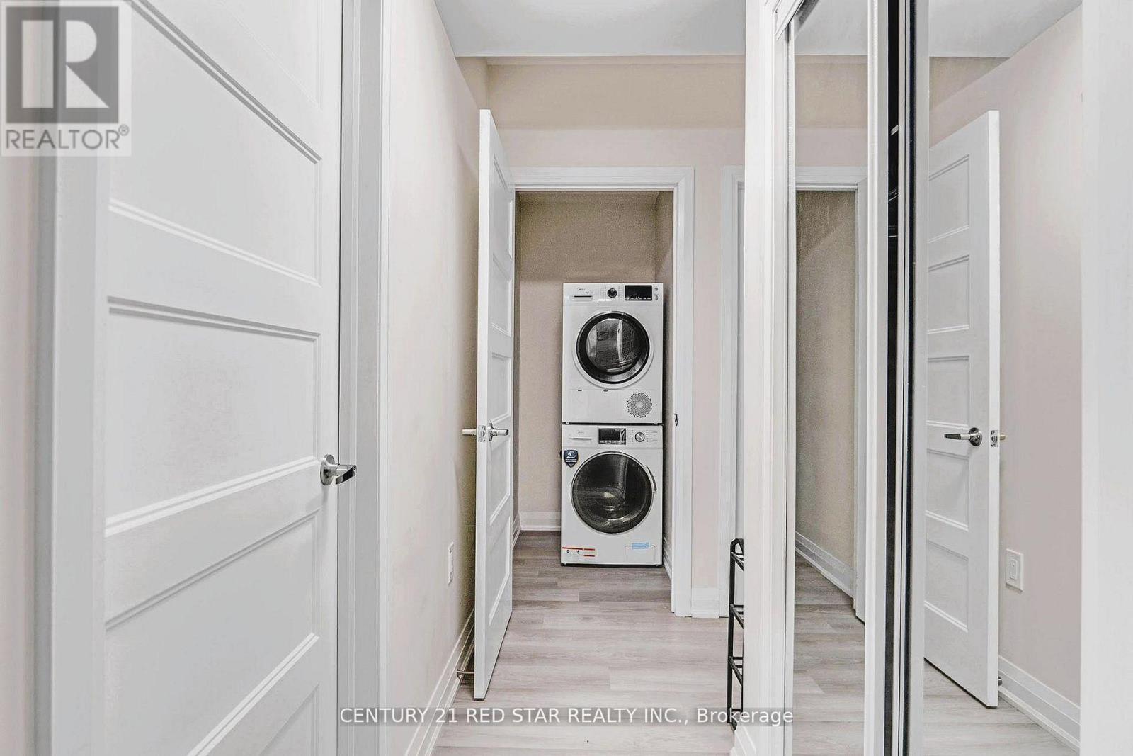 3251 HARASYM TRAIL - 44