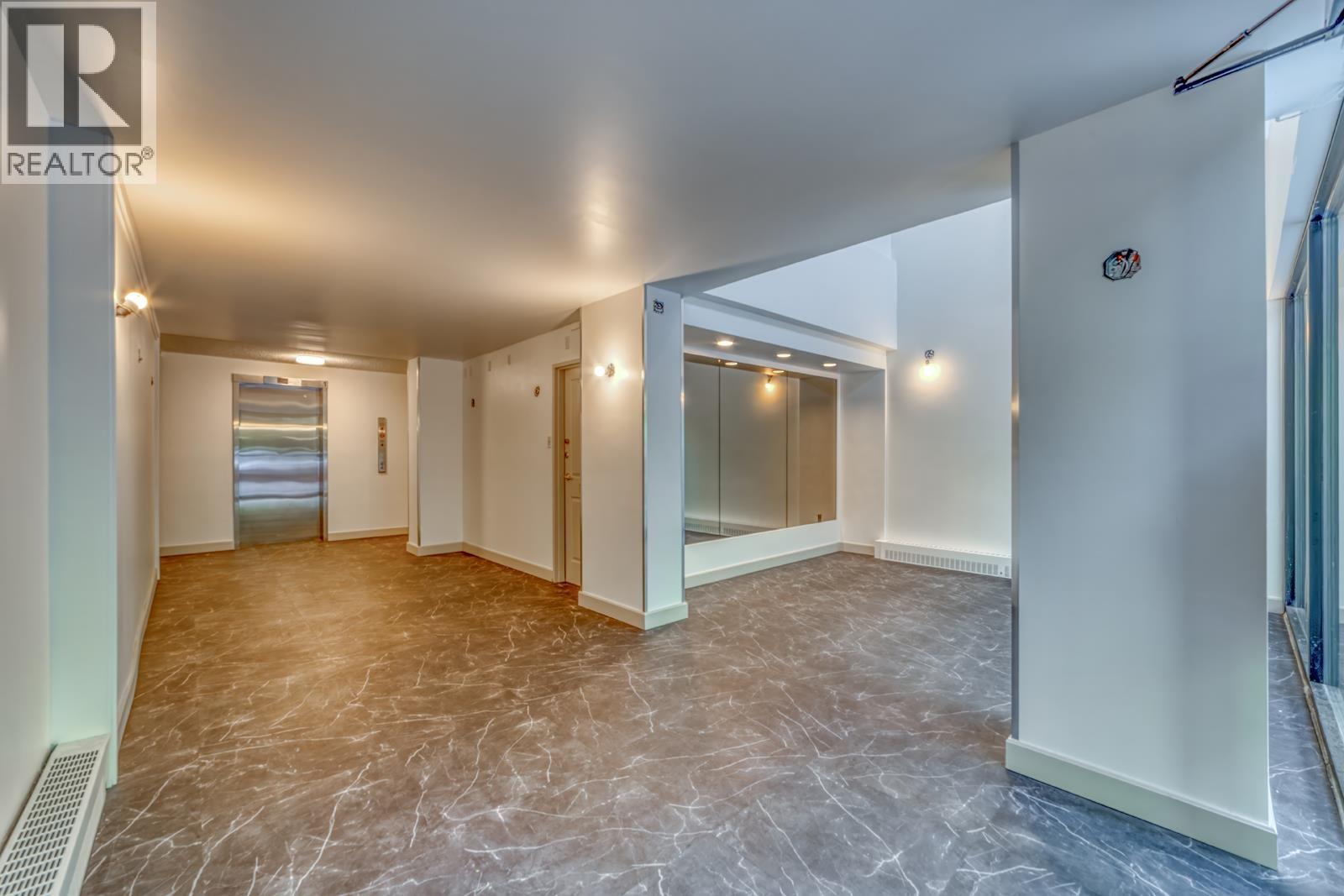 1208 2008 FULLERTON AVENUE, North Vancouver