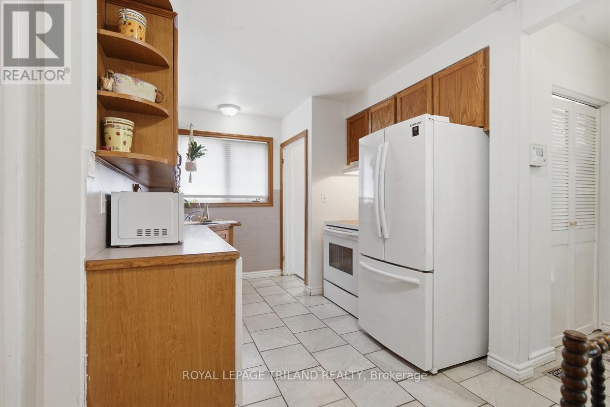 1505 MCLARENWOOD TERRACE - 14