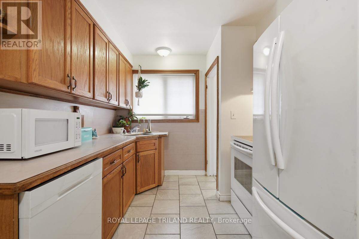 1505 MCLARENWOOD TERRACE - 15