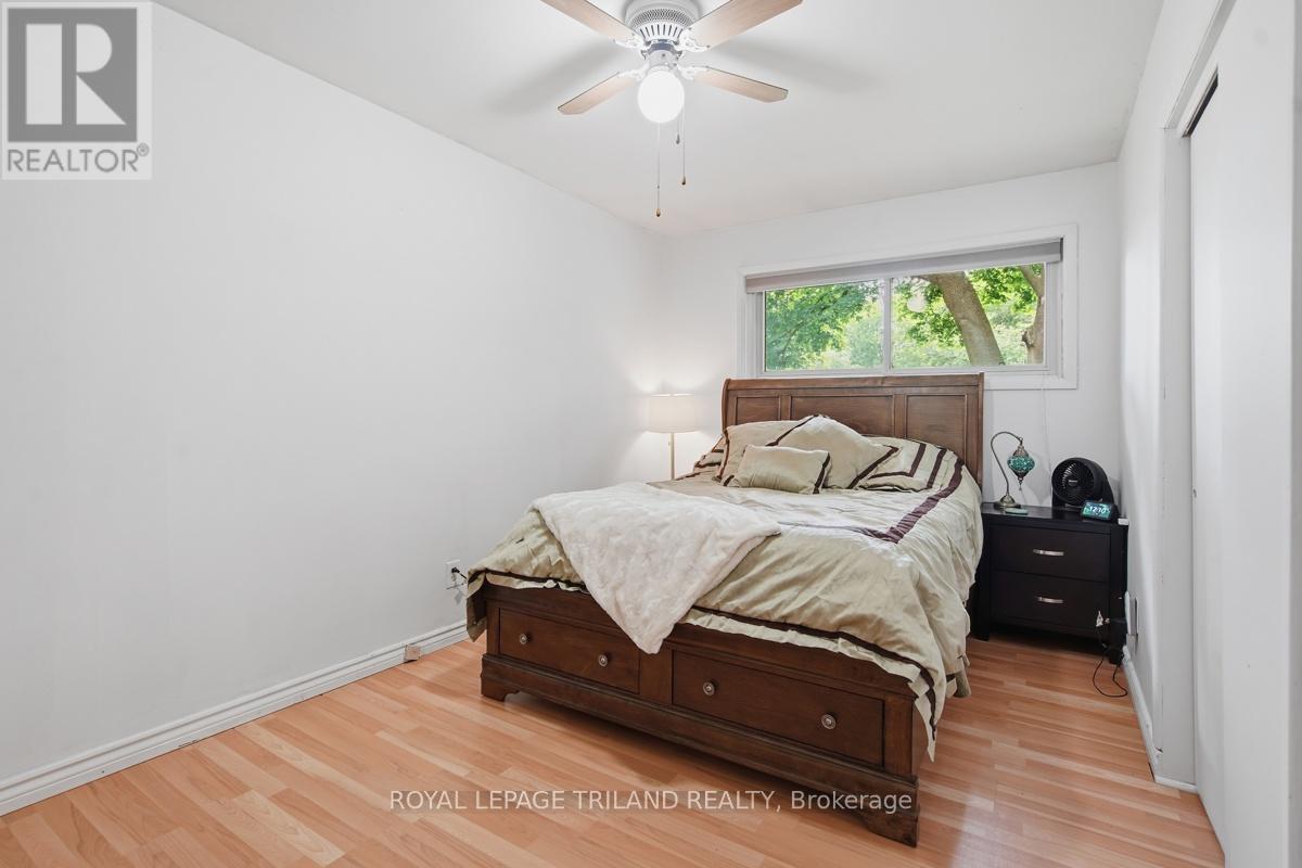 1505 MCLARENWOOD TERRACE - 18