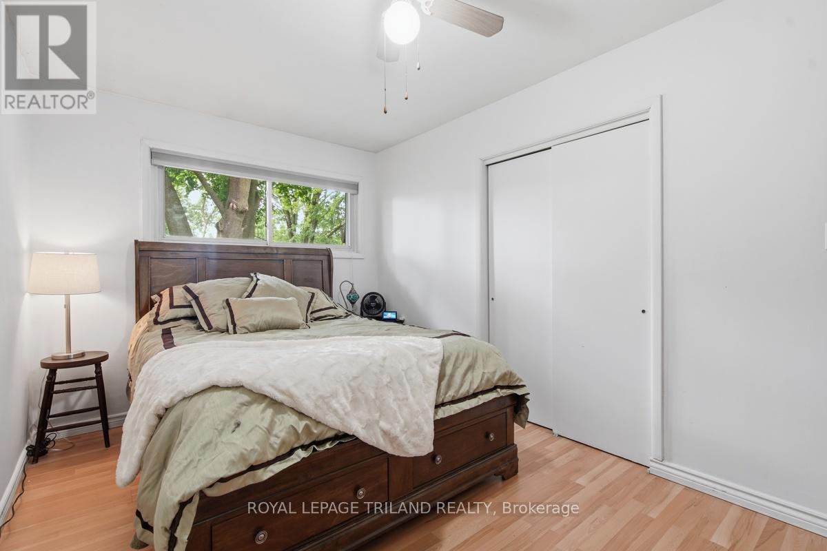1505 MCLARENWOOD TERRACE - 19