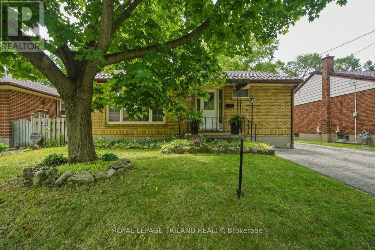 1505 MCLARENWOOD TERRACE - 2