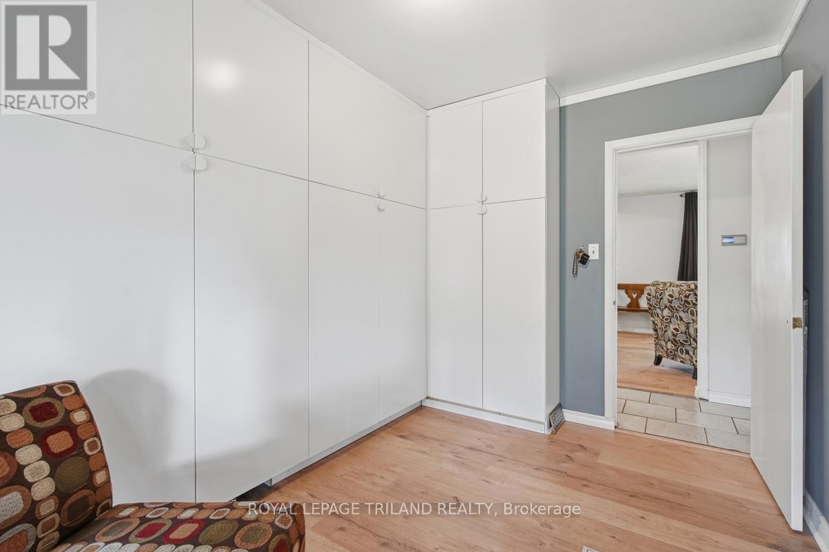 1505 MCLARENWOOD TERRACE - 22