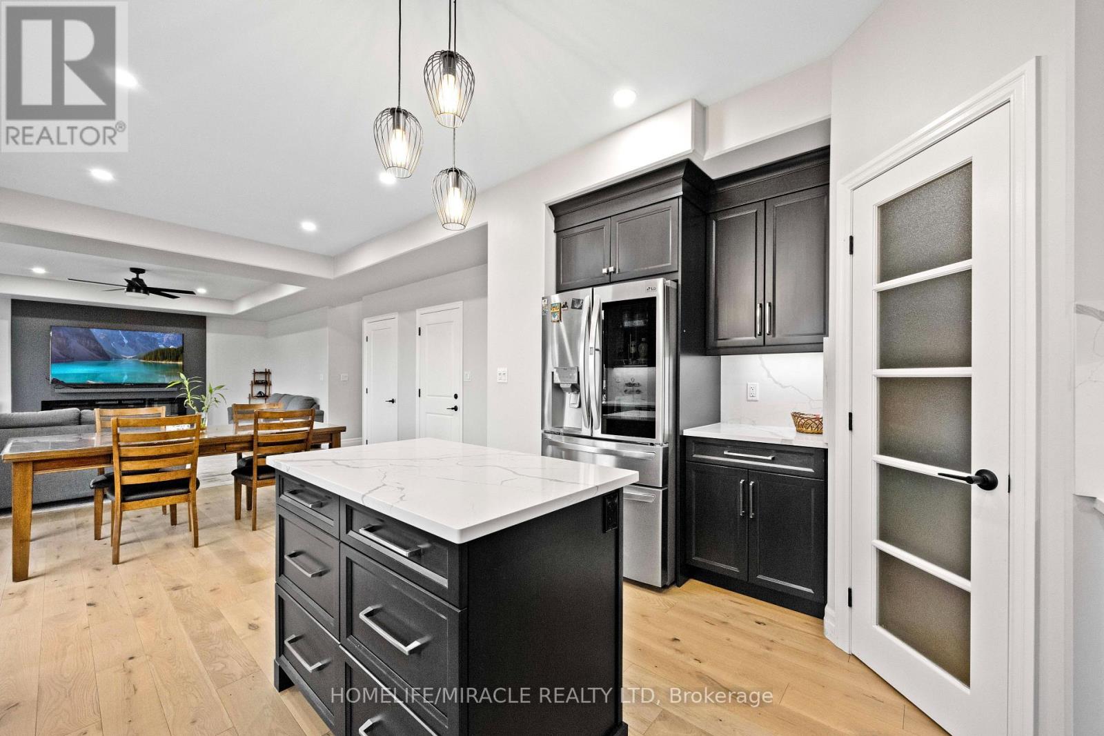 61 RAYCROFT DRIVE - 20
