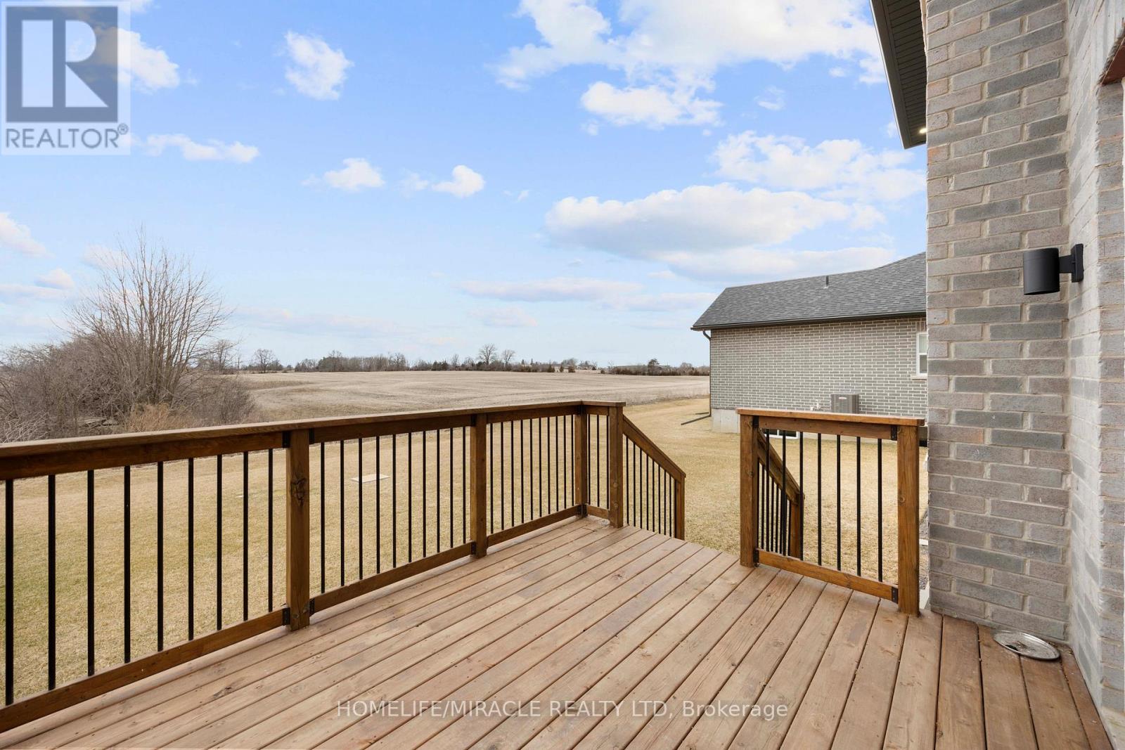 61 RAYCROFT DRIVE - 22