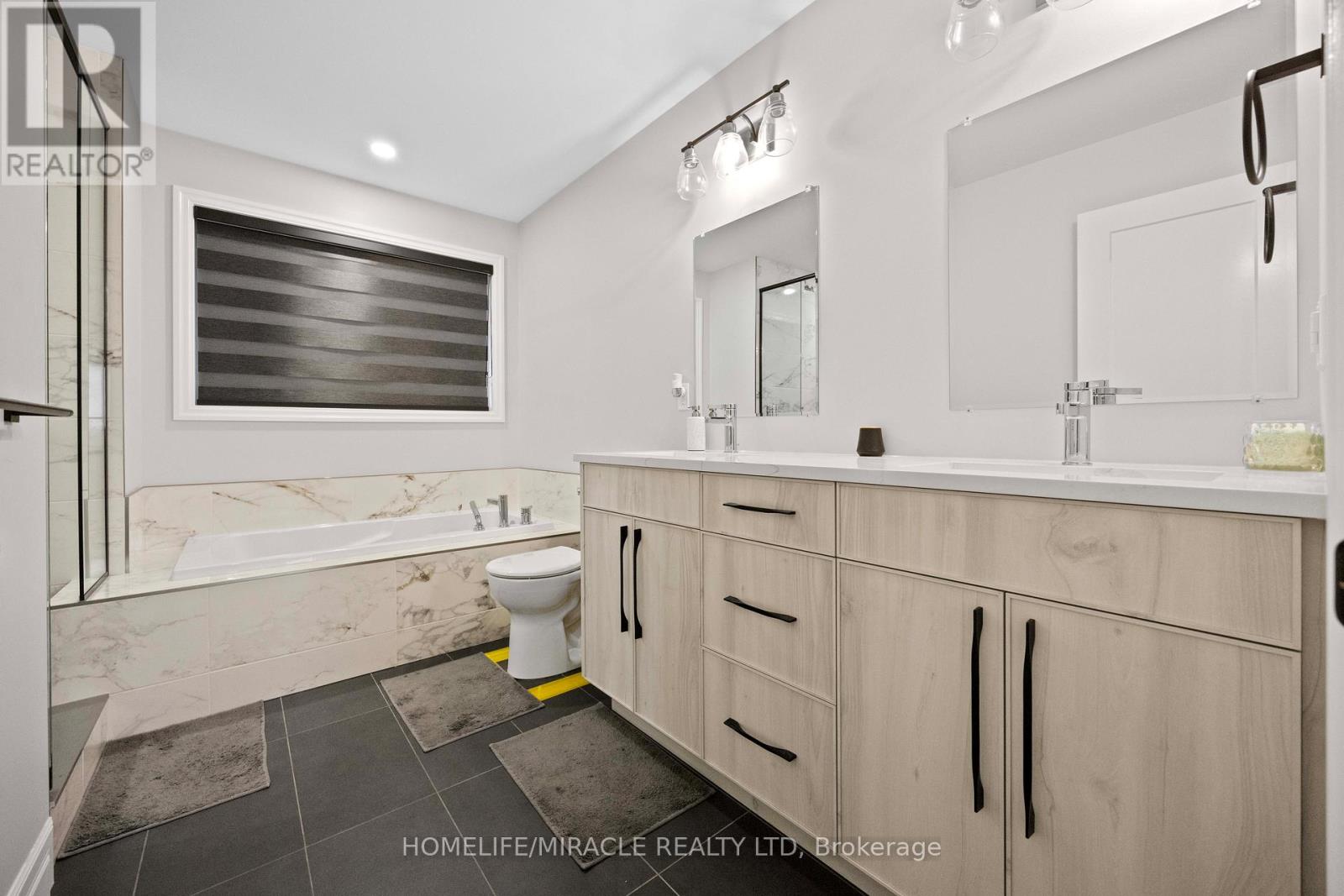 61 RAYCROFT DRIVE - 35