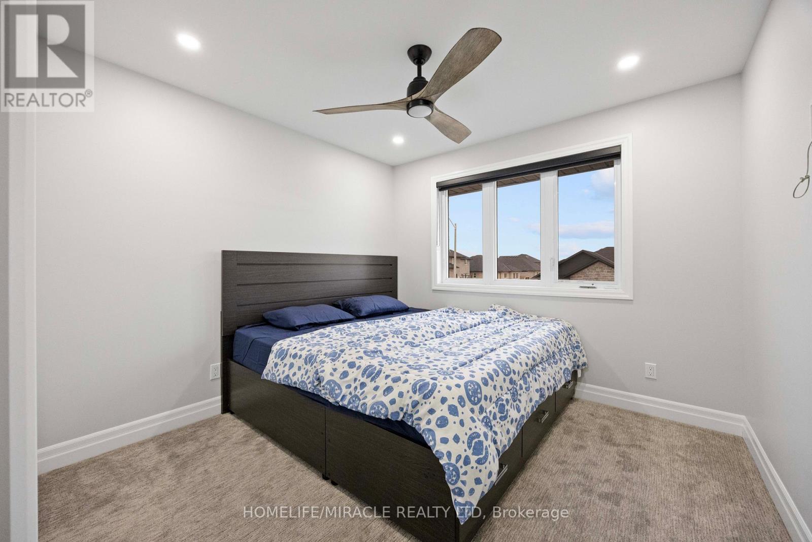 61 RAYCROFT DRIVE - 42