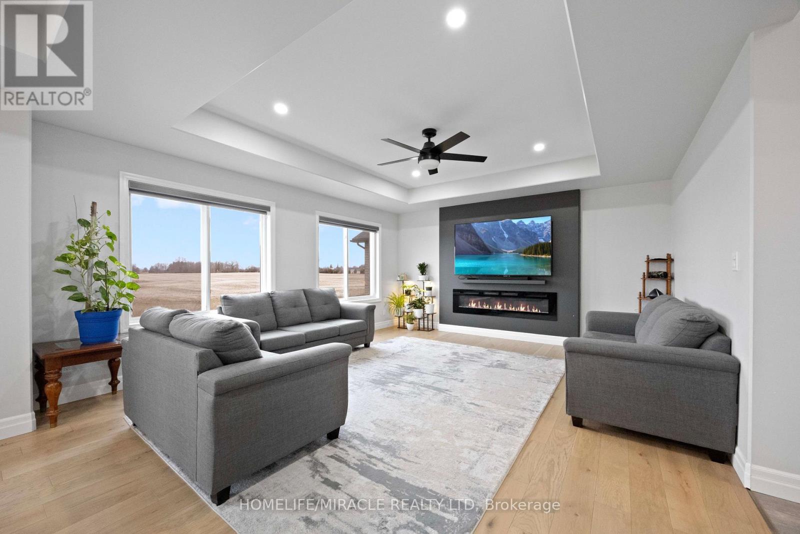 61 RAYCROFT DRIVE - 9
