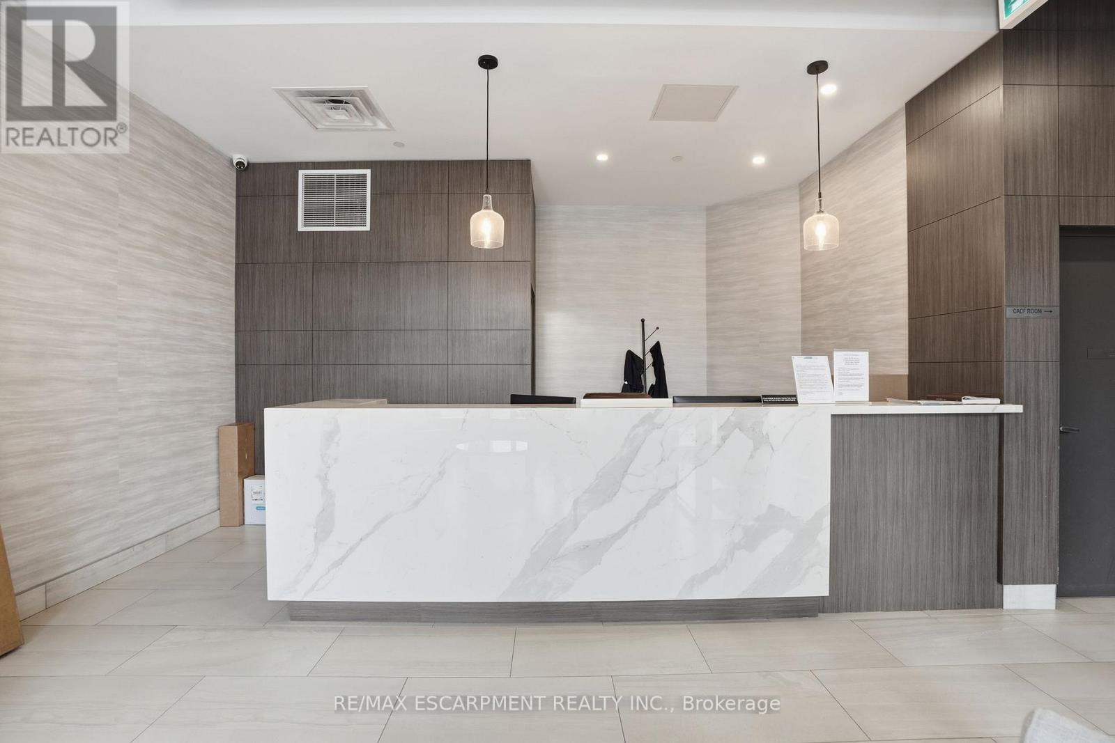 #1201 550 NORTH SERVICE ROAD - 5