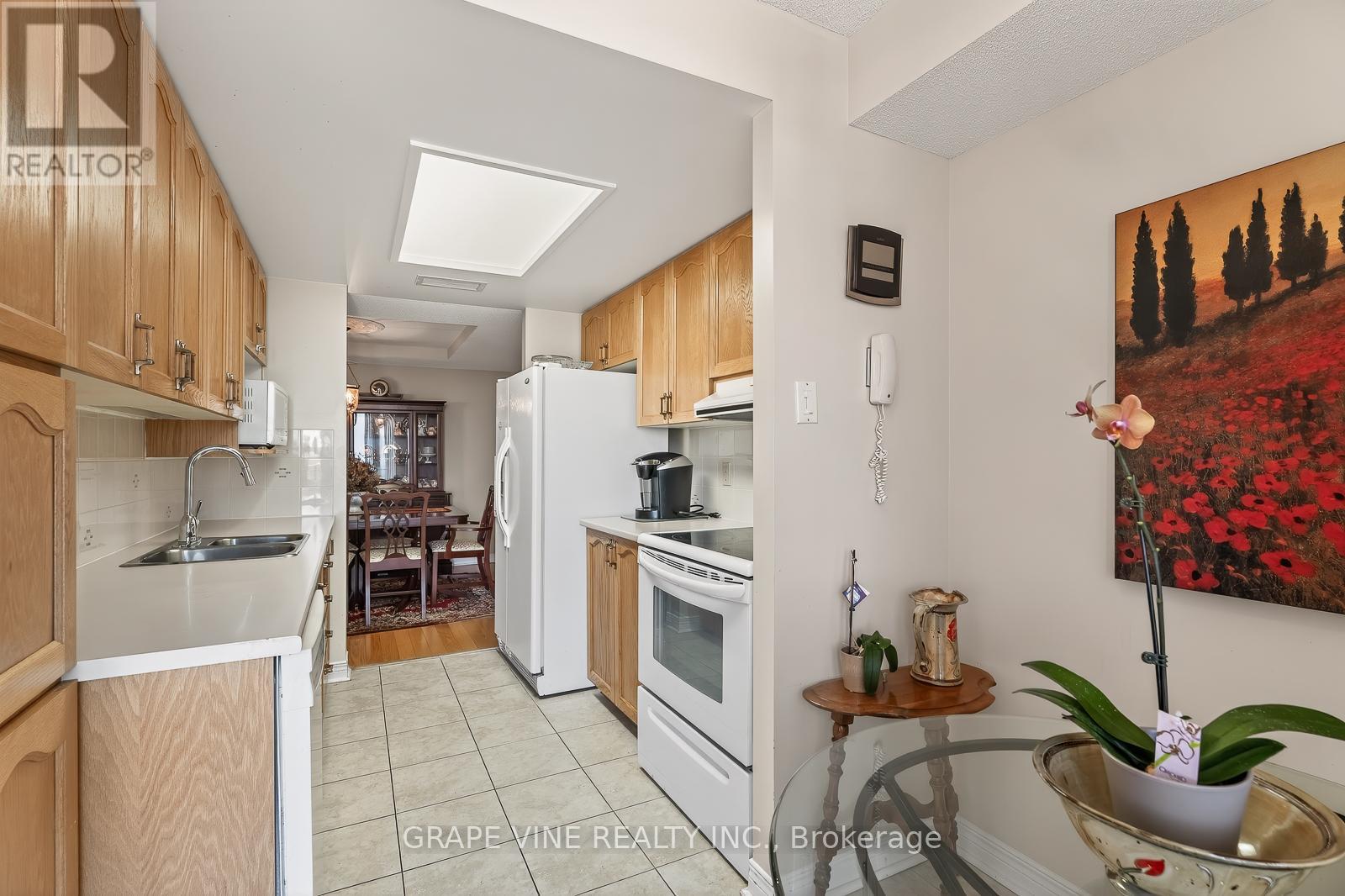 #1115 100 GRANT CARMAN DRIVE - 15