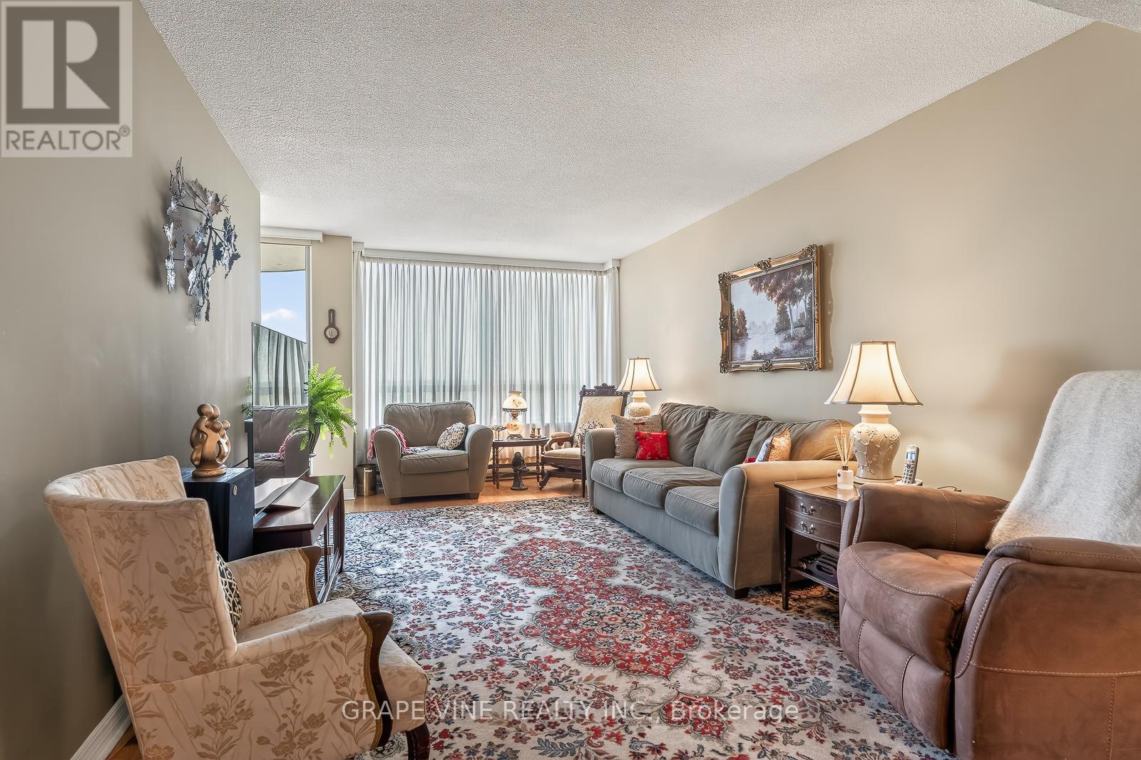 #1115 100 GRANT CARMAN DRIVE - 22