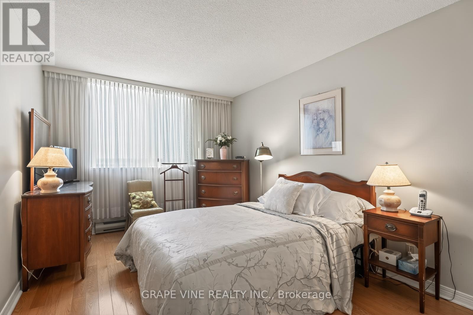 2 Bed, 2 Bath House for Sale in Ottawa – 1115 – 100 GRANT CARMAN DRIVE, Ottawa – MLS# X13428662 - Image 33