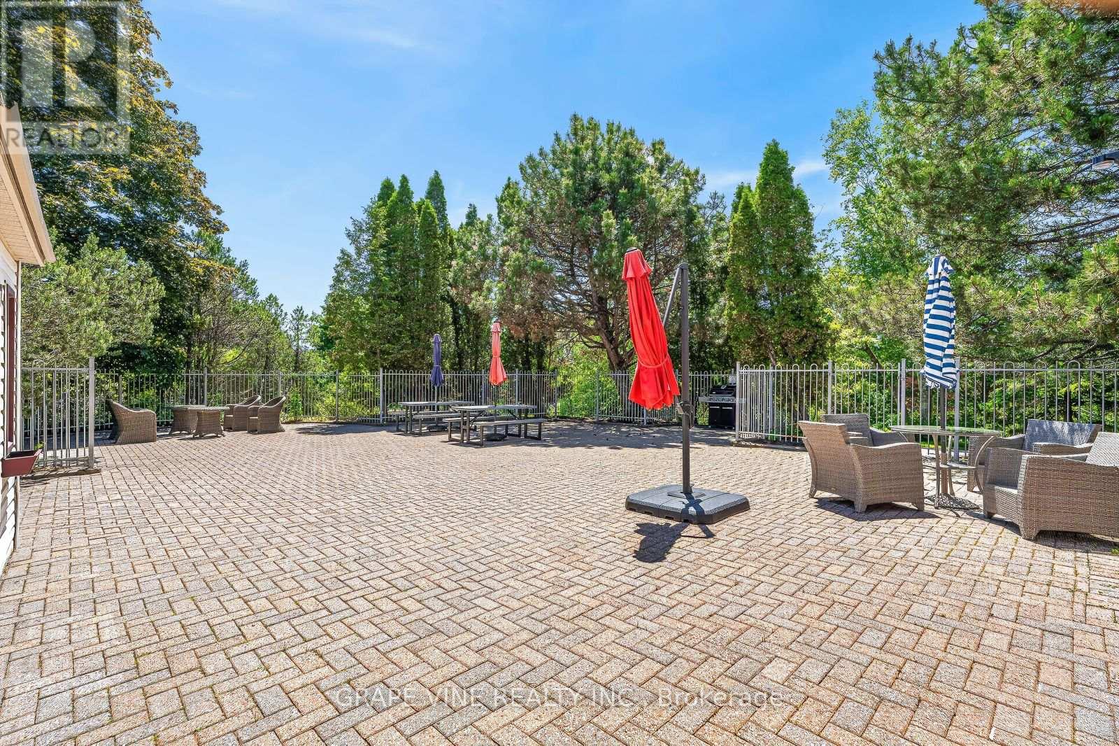#1115 100 GRANT CARMAN DRIVE - 44