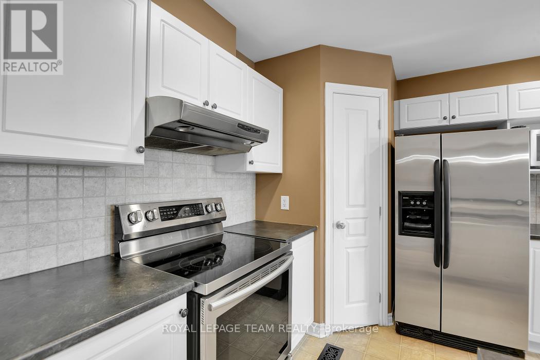 541 SALZBURG DRIVE - 12
