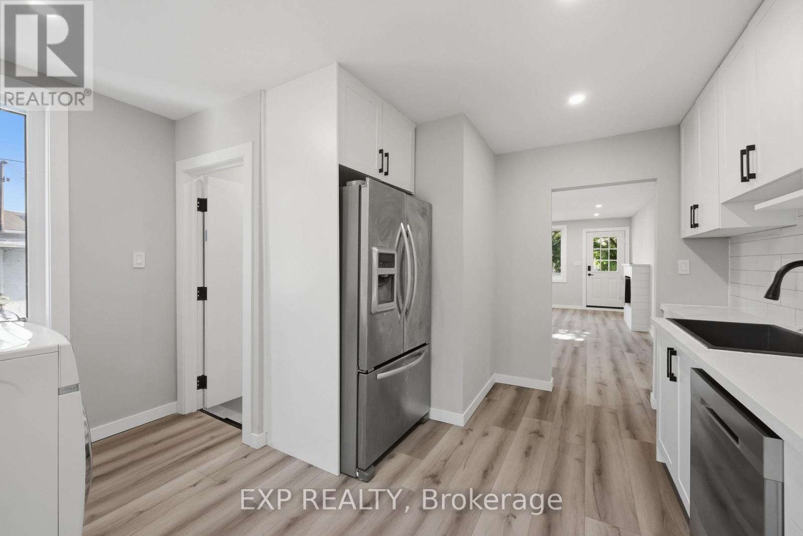 70 MACKAY AVENUE - 10