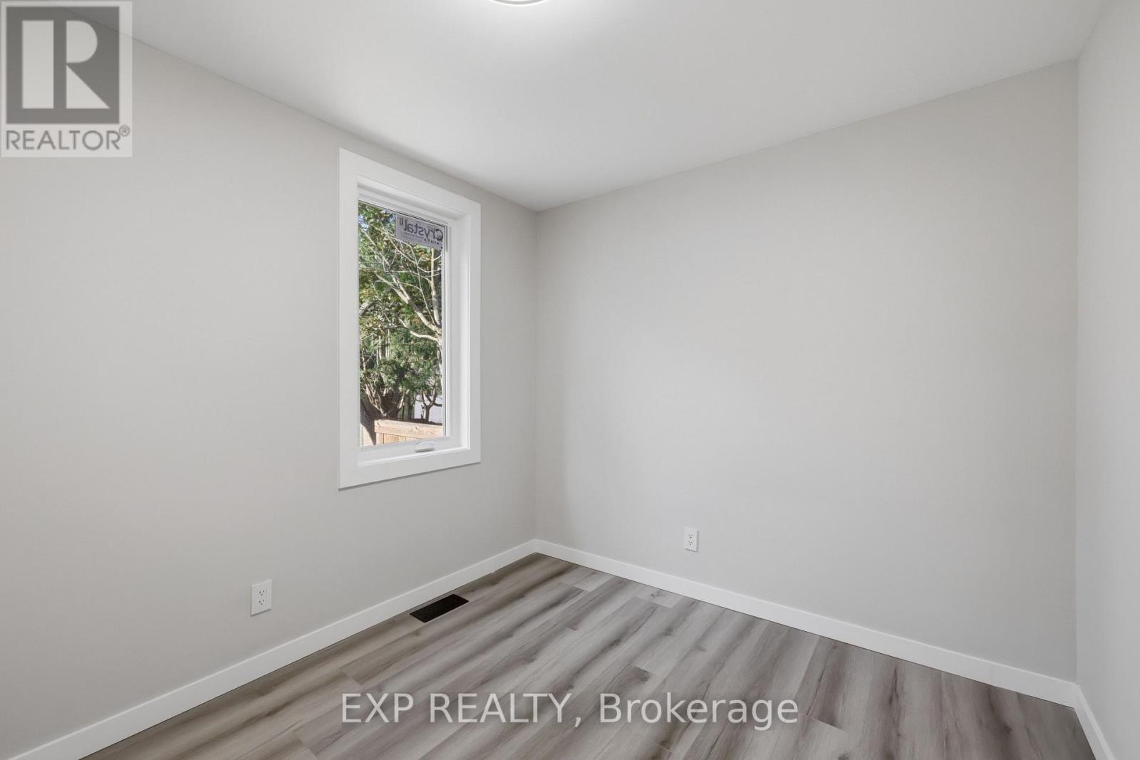 70 MACKAY AVENUE - 13