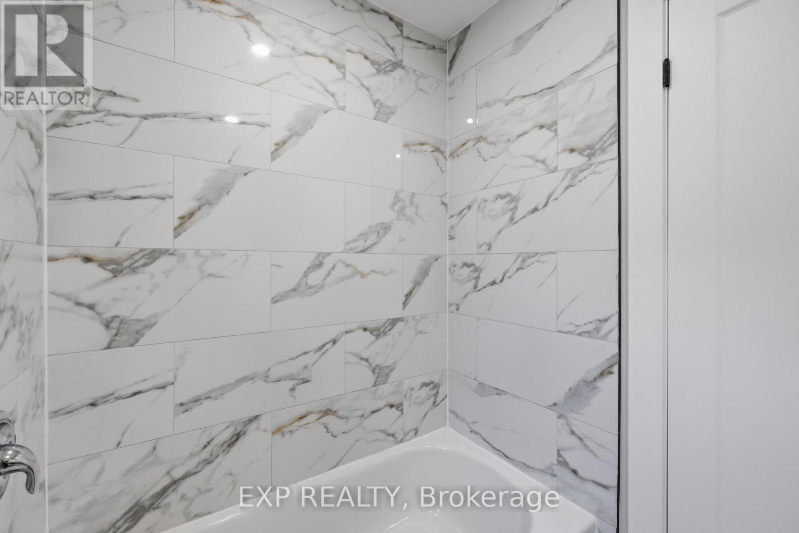 70 MACKAY AVENUE - 17