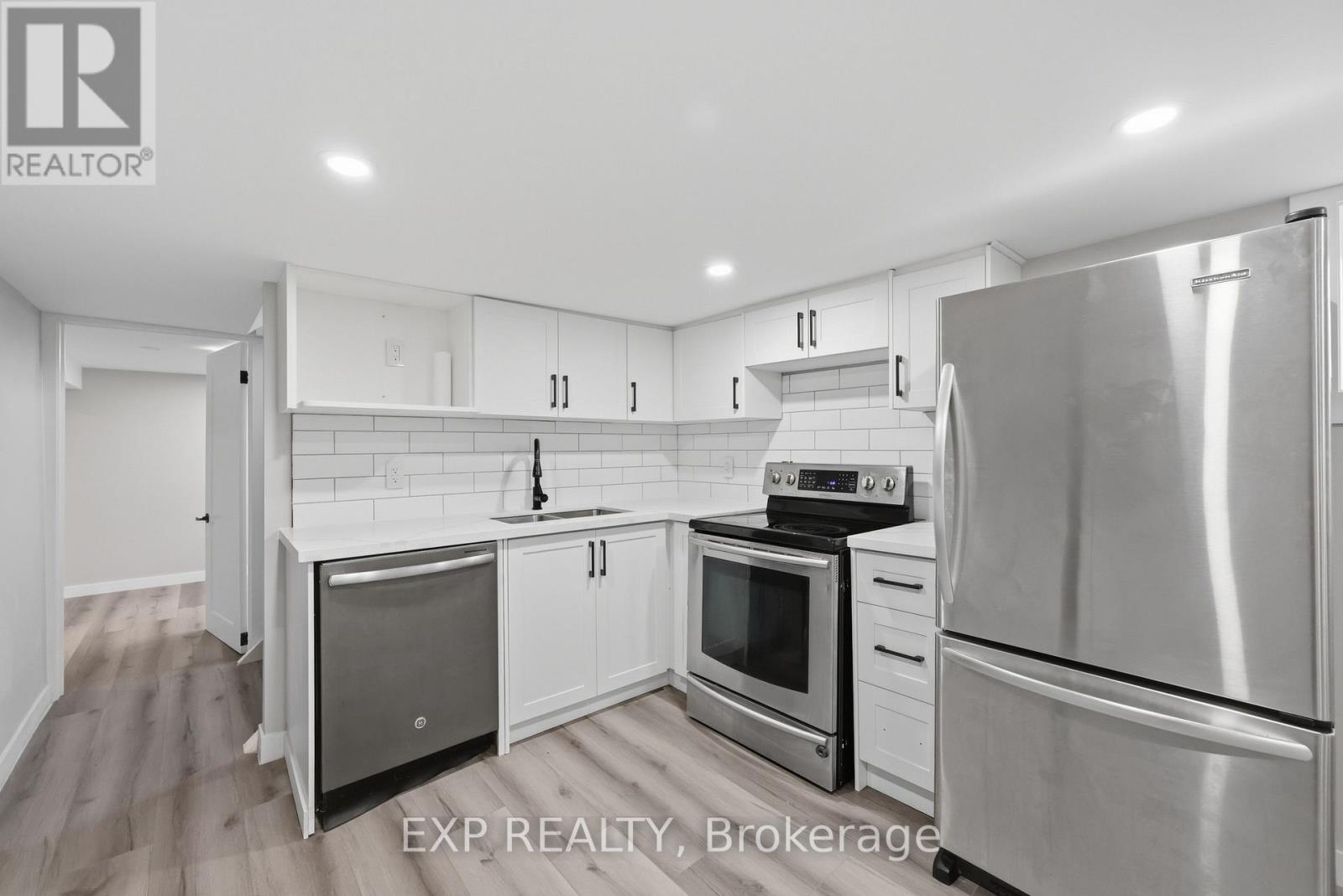 70 MACKAY AVENUE - 20