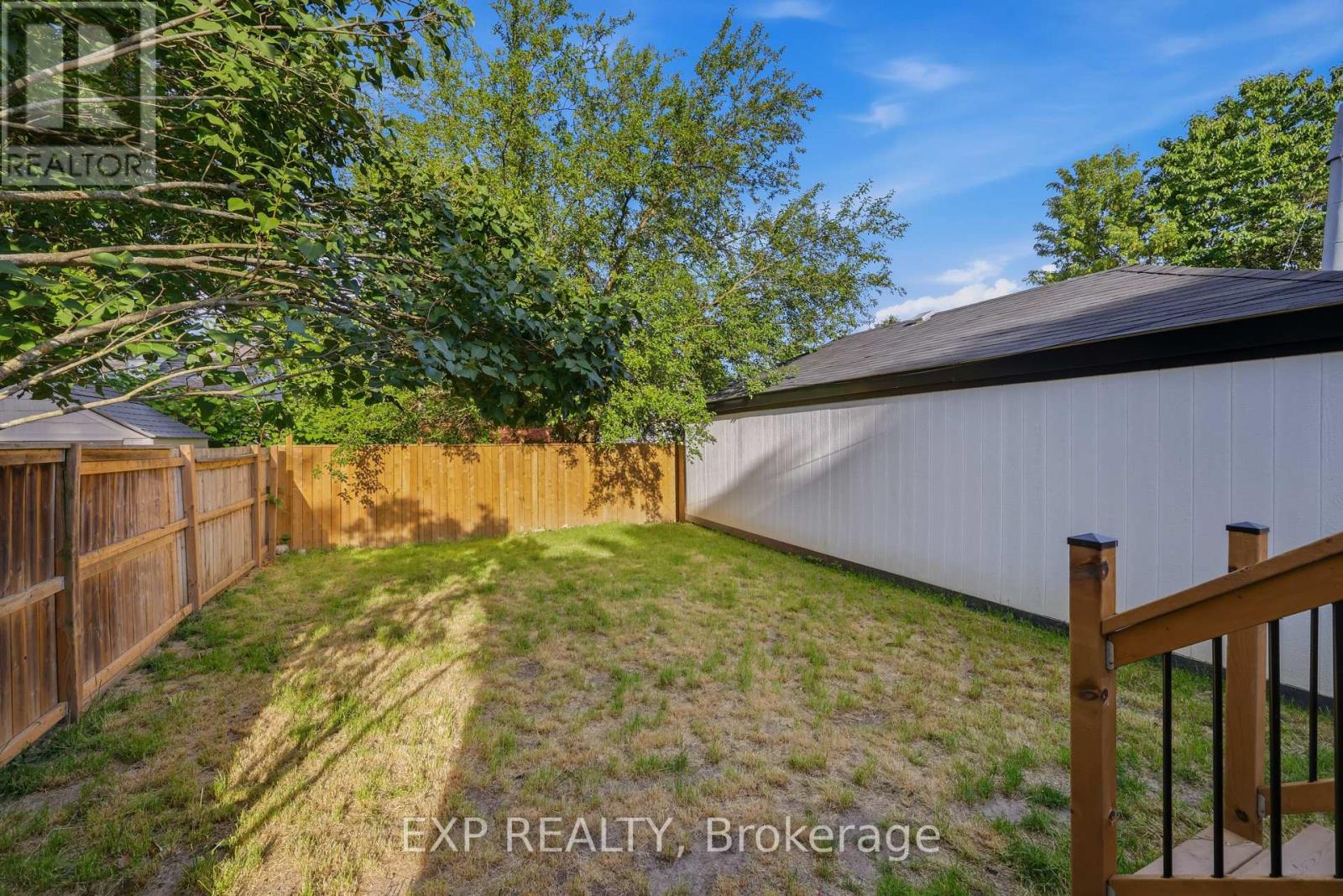70 MACKAY AVENUE - 35