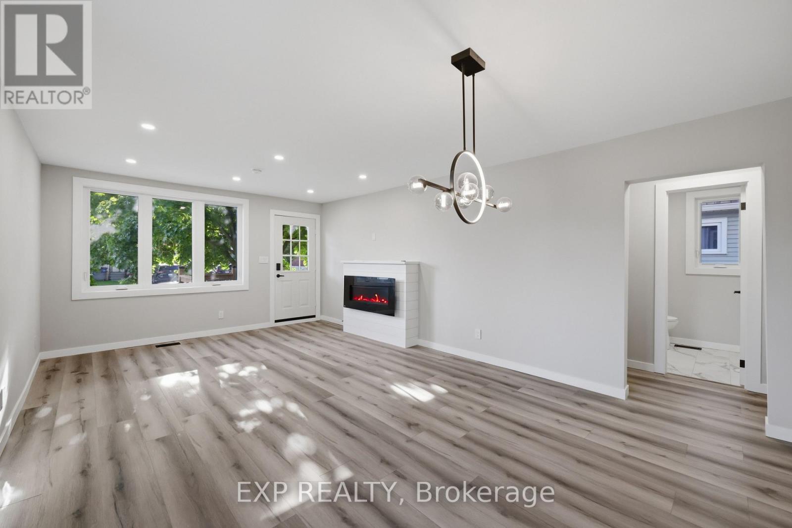 70 MACKAY AVENUE - 5