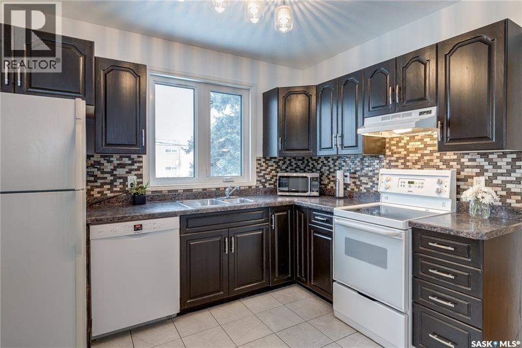 2112 York AVENUE — photo 7