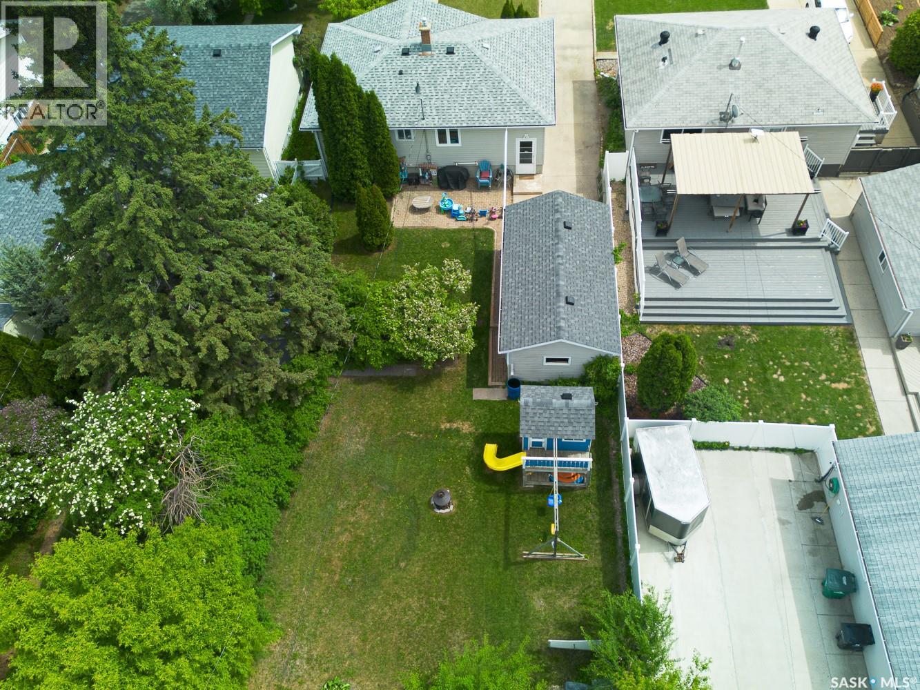 2112 York AVENUE — photo 31
