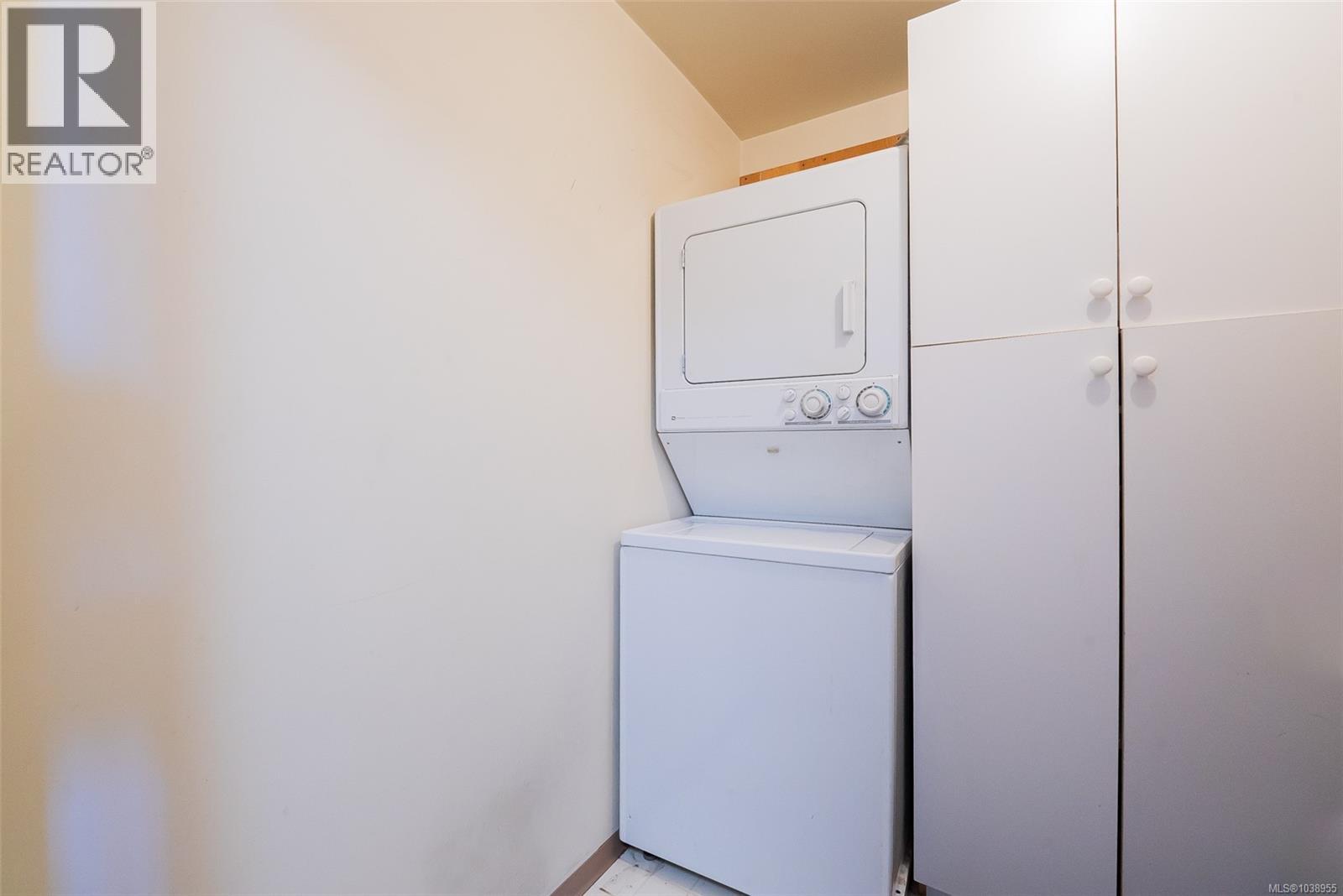 #313 30 Cavan St - 19