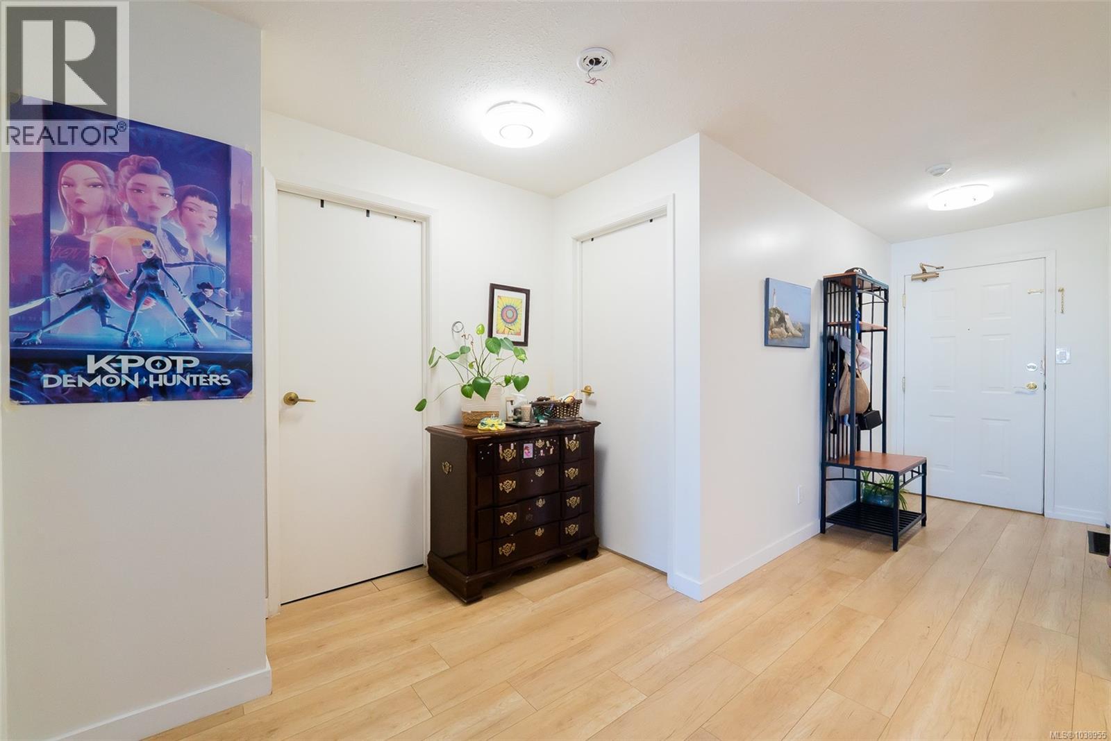 #313 30 Cavan St - 20