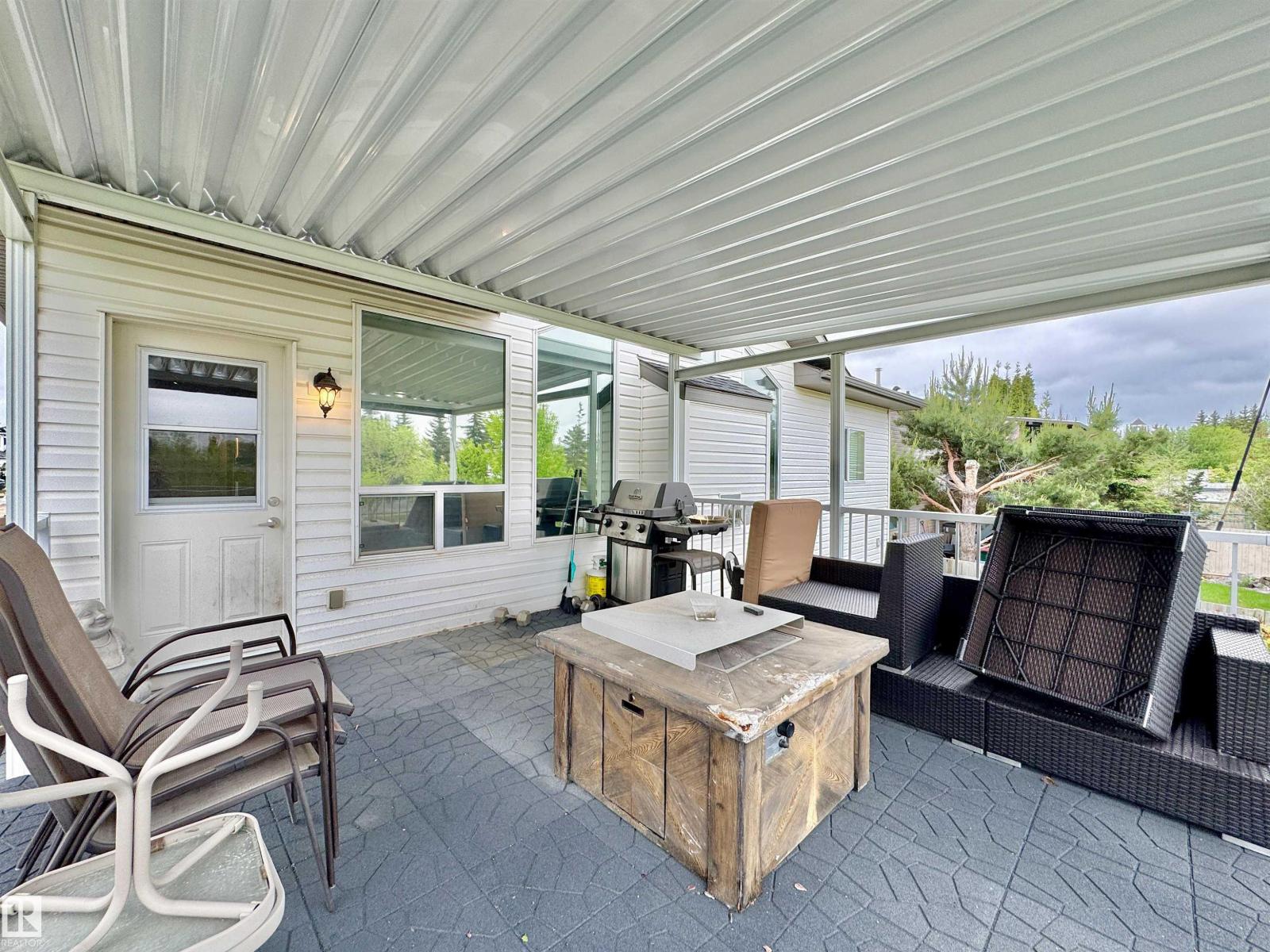 642 MEADOWVIEW CR - 17