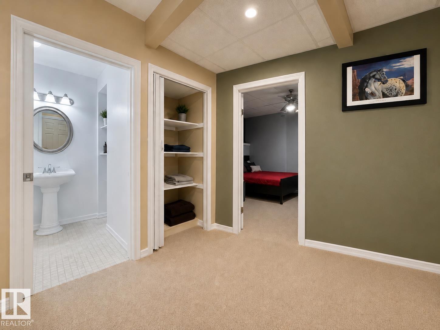 642 MEADOWVIEW CR - 31