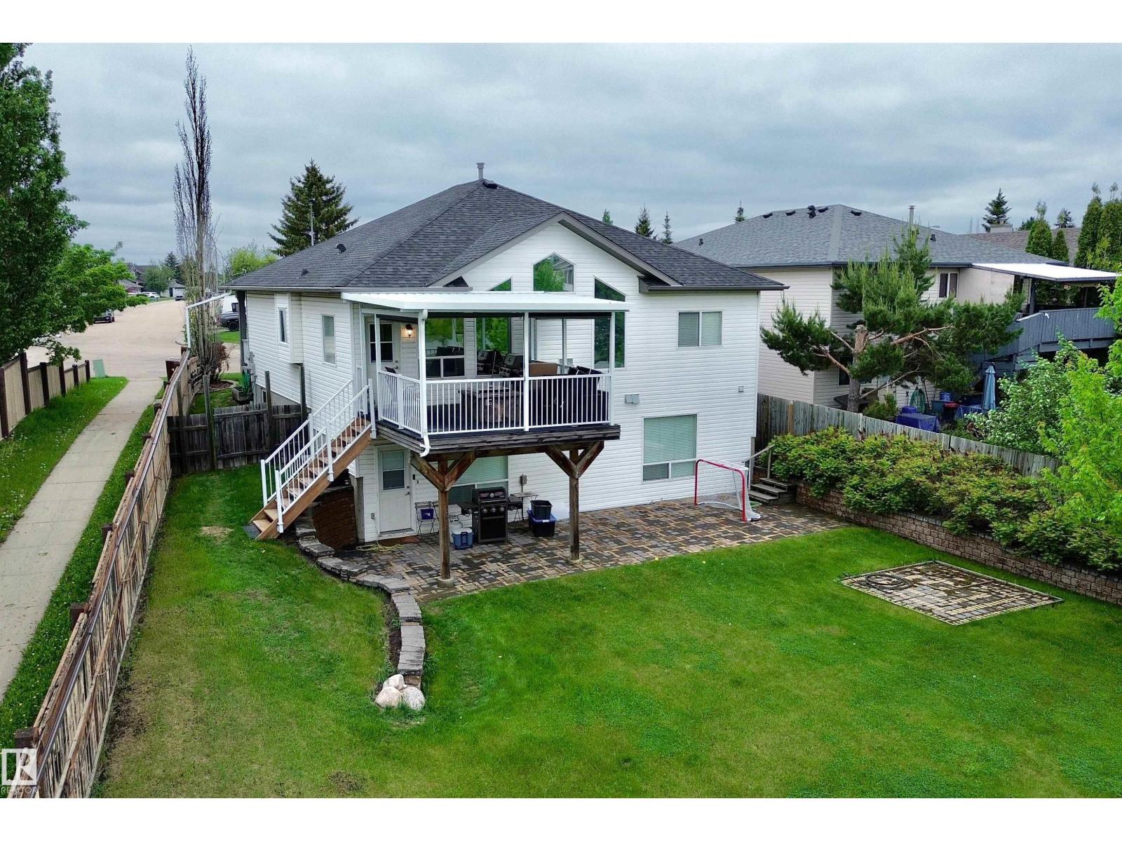 642 MEADOWVIEW CR - 42