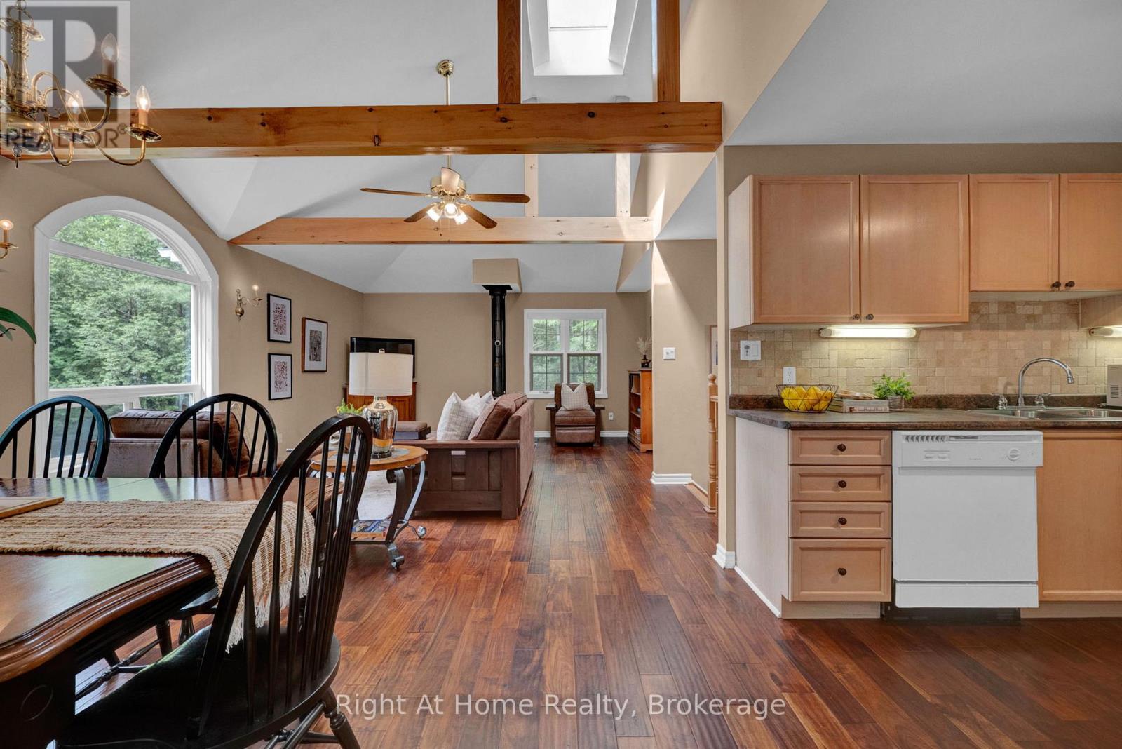 74 TALBOT ROAD - 36