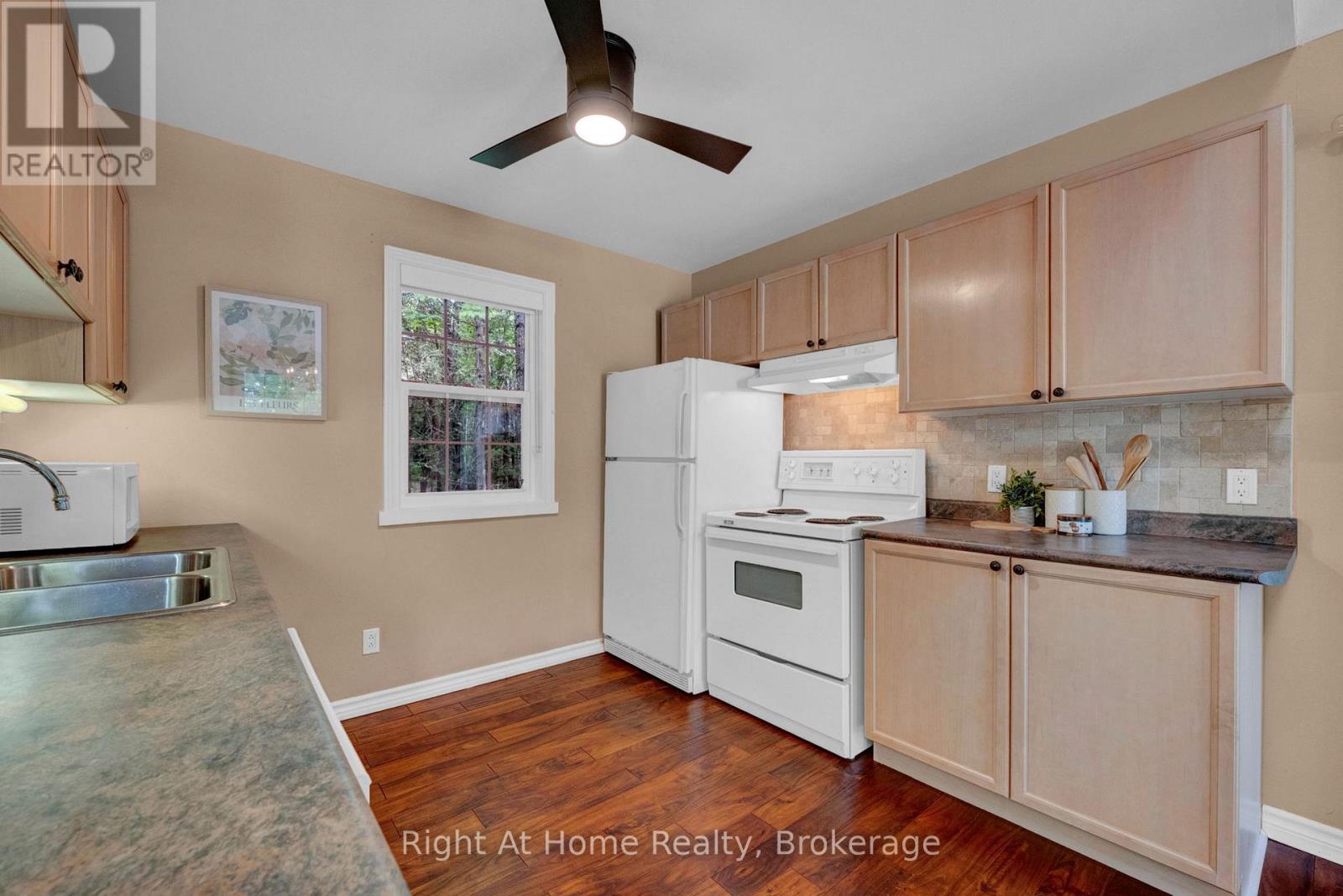74 TALBOT ROAD - 44