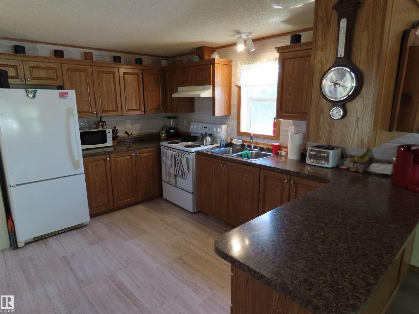 7029 HWY 43 - 19