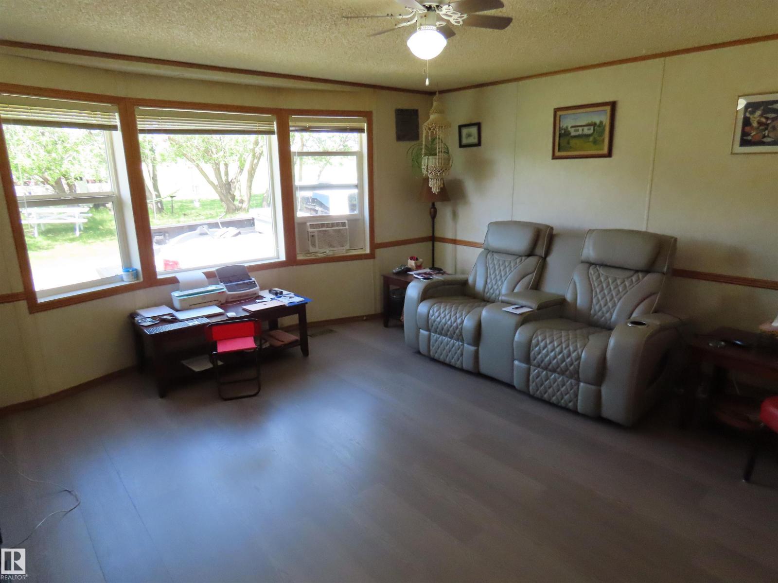 7029 HWY 43 - 20