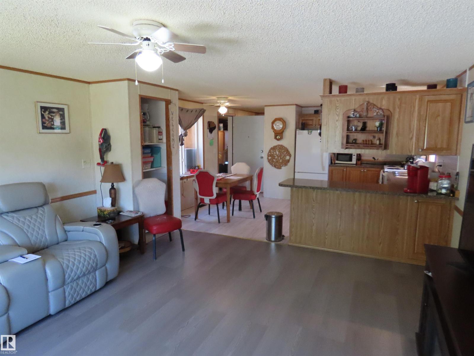 7029 HWY 43 - 21