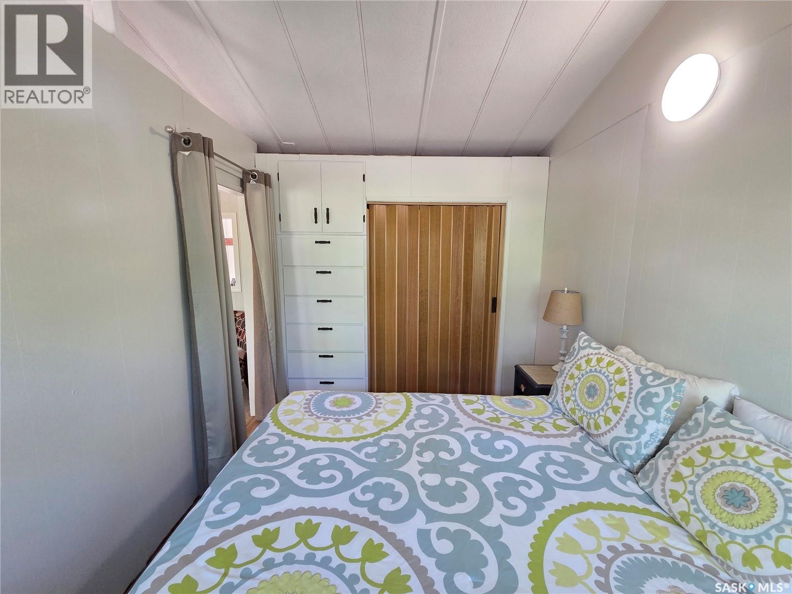 825 Lakeside AVENUE — photo 45