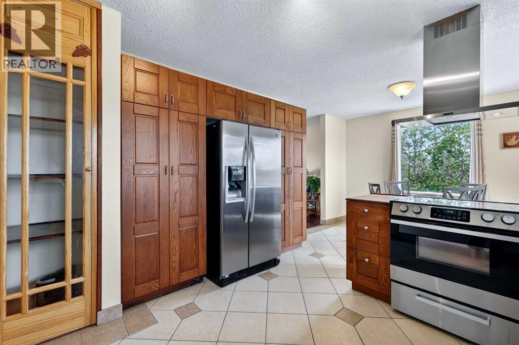 232054 Range Road 243A - 16