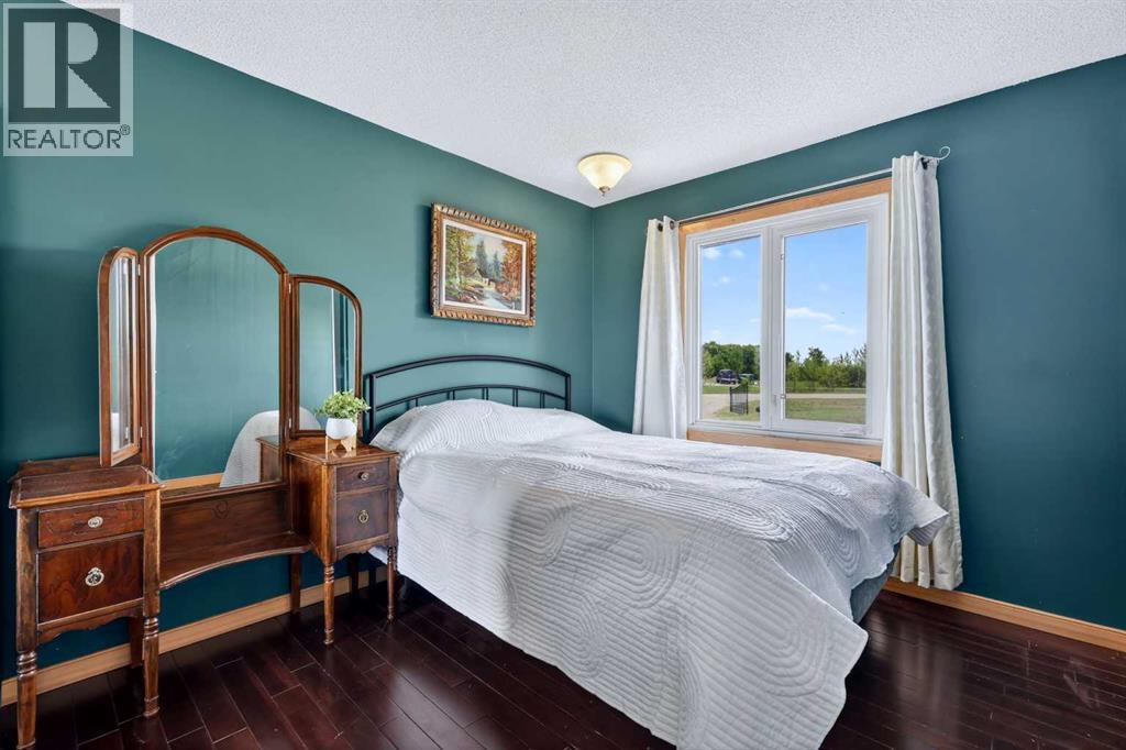 232054 Range Road 243A - 21