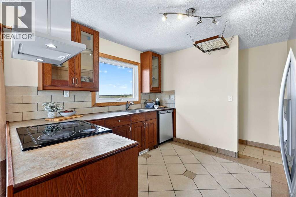 232054 Range Road 243A - 12