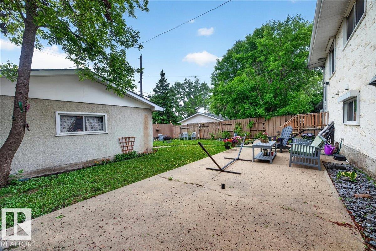 16206 79A AV NW - 55