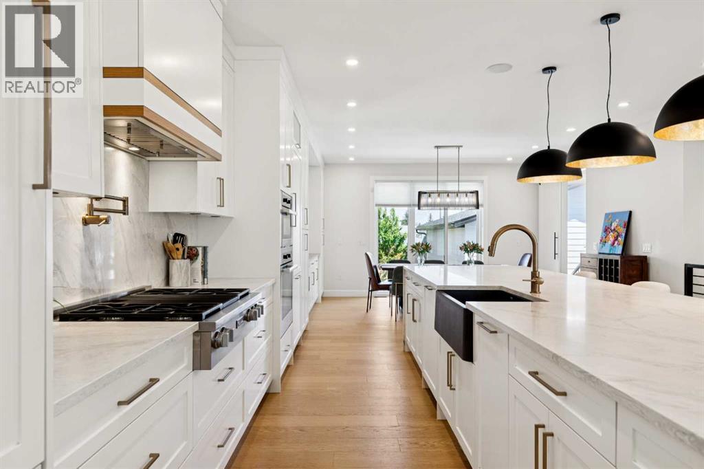 3004 Hampton Crescent SW — photo 10