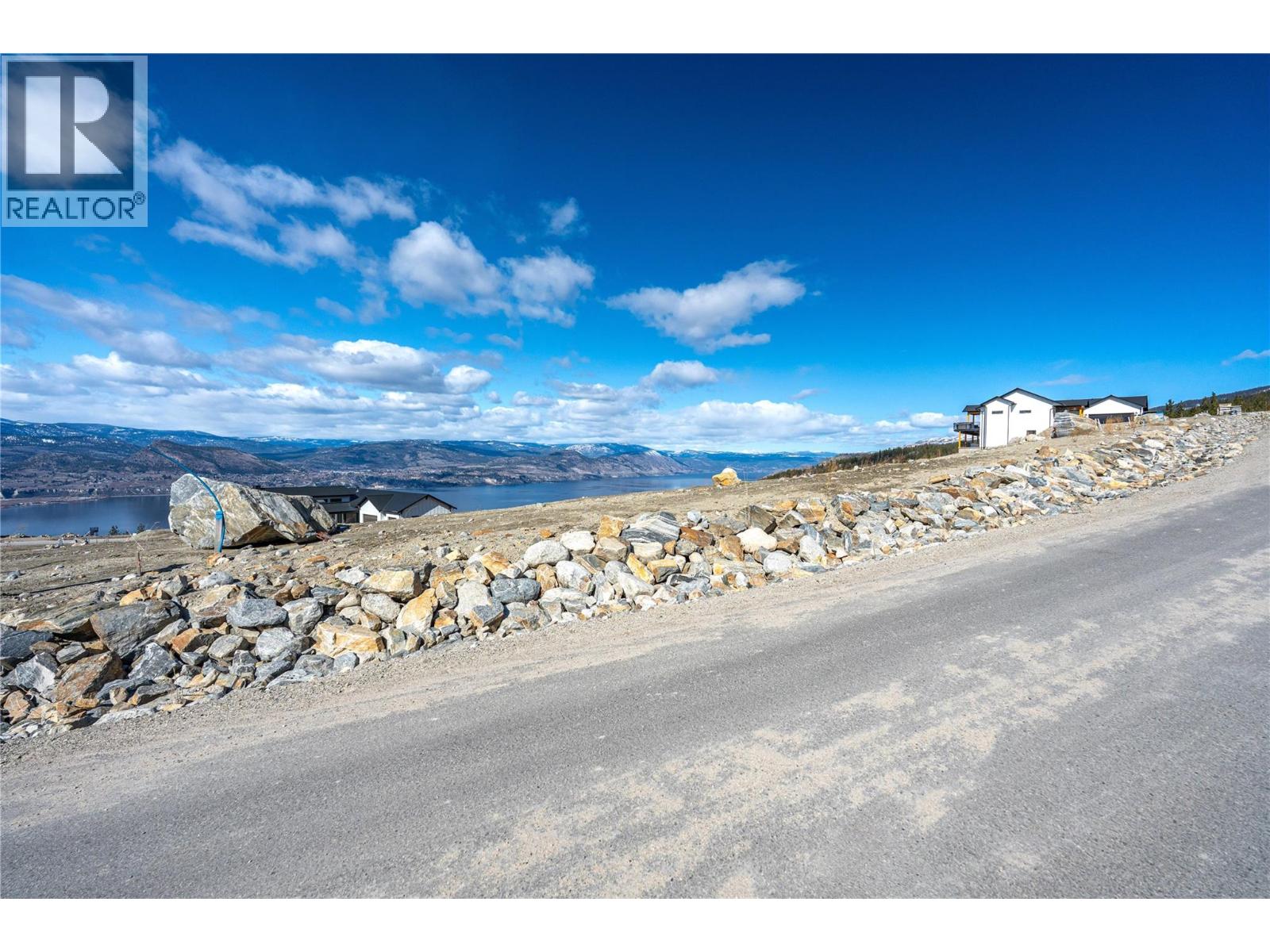 215 Benchlands Drive, Naramata