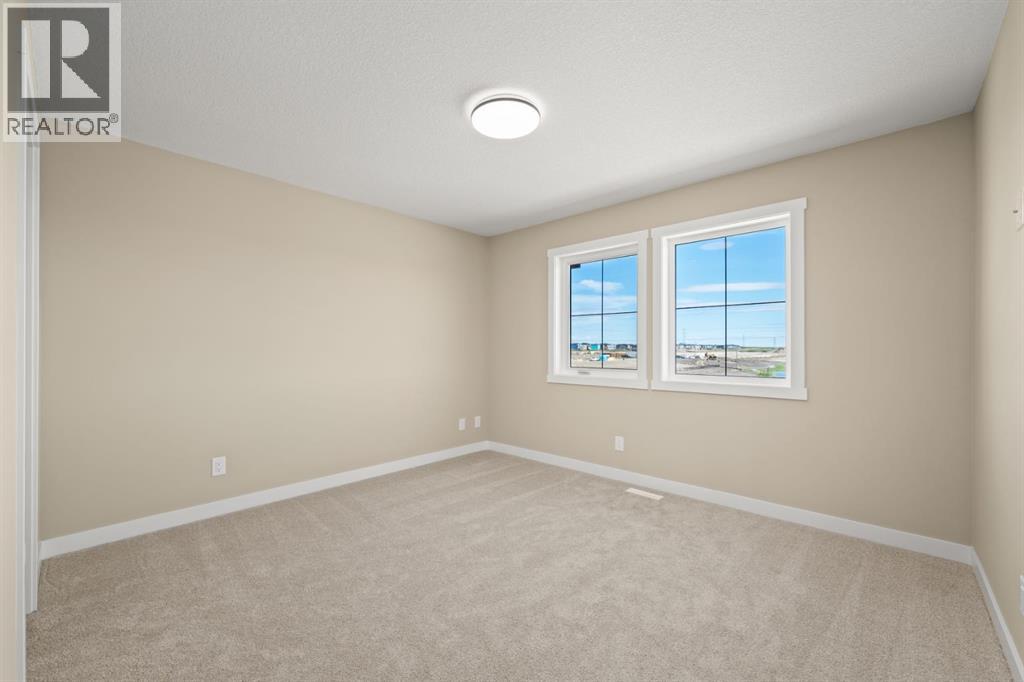676 Sora Boulevard SE — photo 6